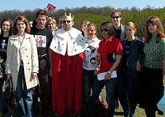 Jeremy Deller with Russian DM fans in St-Petersburg May 9th 2006