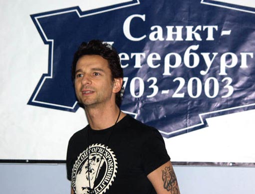 Dave Gahan, press conference, St-Petersburg, Russia, June the 17th 2003.